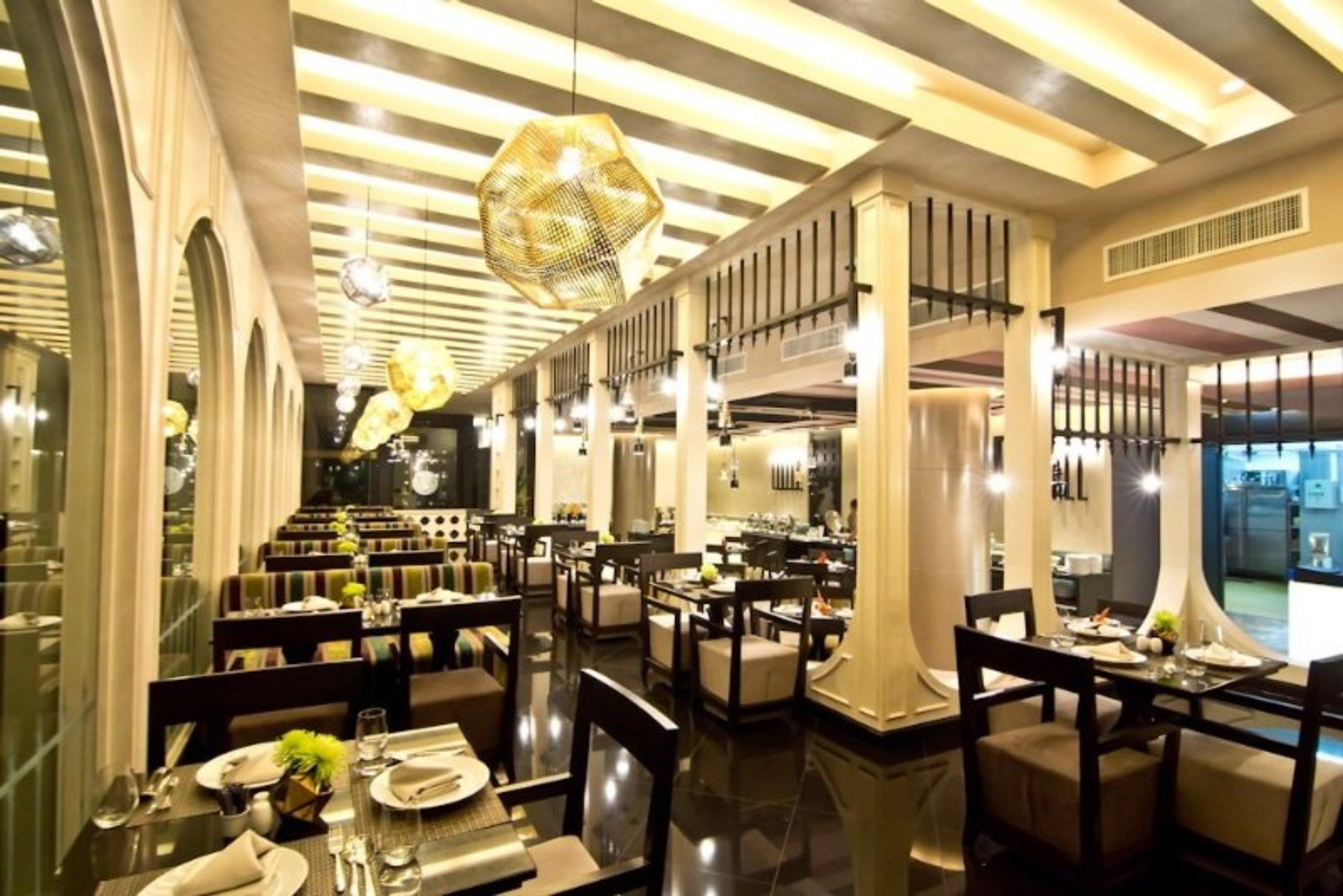 Tsix5 Hotel Pattaya Buitenkant foto